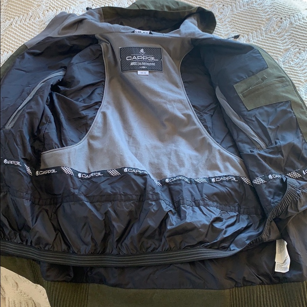 Snowboard Jacket - Picture 4 of 4
